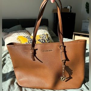 Michael Kors Luggage Tote in Camel - Like New